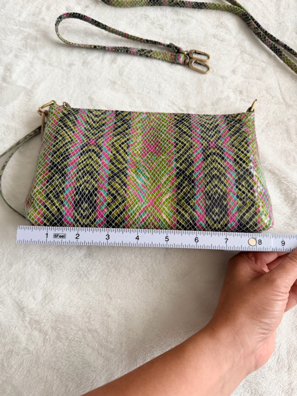 HOBO Darcy Green and Pink Geo Diamond Genuine Leather Crossbody - Picture 9 of 13